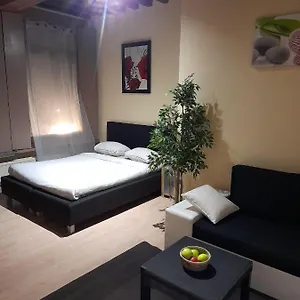 Cute,cosy,comfortable Studio In The Heart Of Anversa