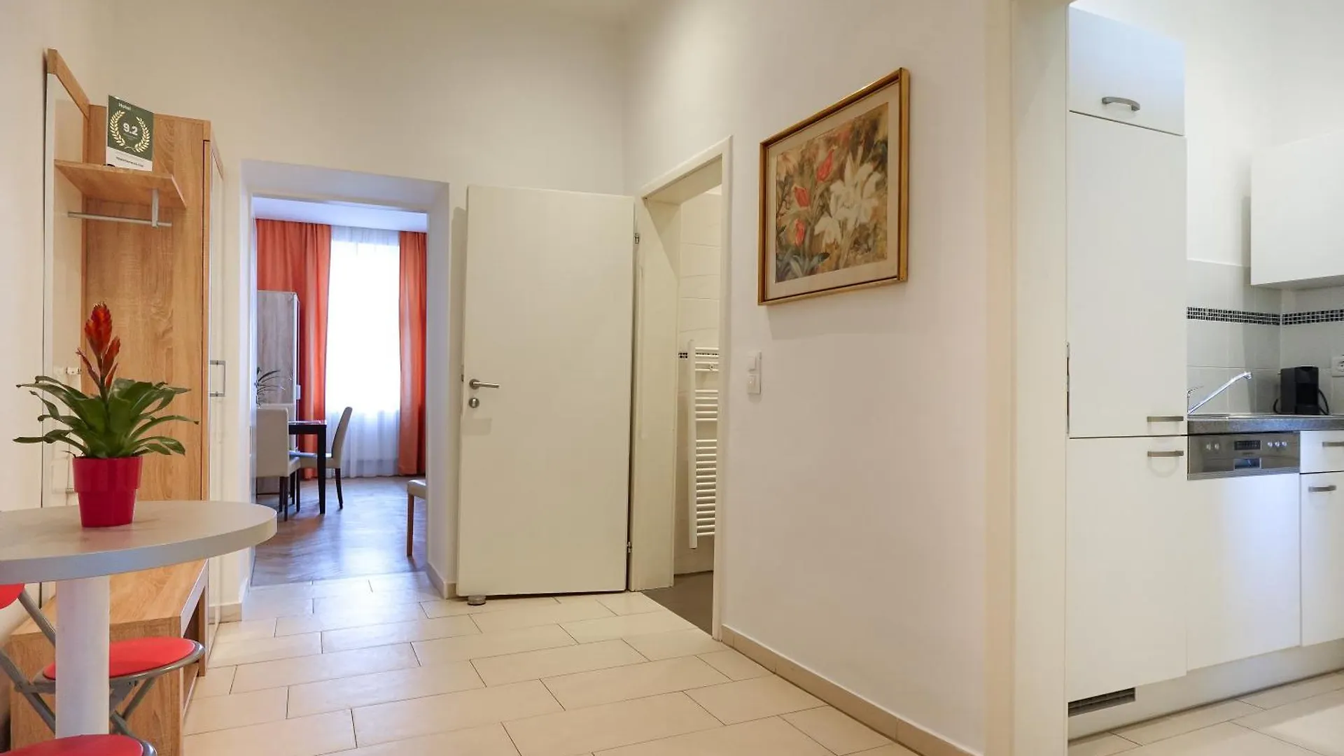 וינה Appartements Che 0*,