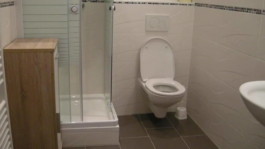 וינה Appartements Che